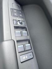 Land Rover Defender 110 D350 X-Dynamic HSE - Image 19