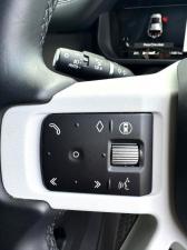 Land Rover Defender 110 D350 X-Dynamic HSE - Image 29