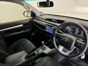 Toyota Hilux 2.4 GD-6 Raider X 4X4 automaticD/C - Image 8