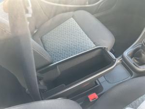 Volkswagen Polo Vivo hatch 1.4 Life - Image 20