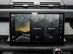 Land Rover Defender 110 D300 X-Dynamic HSE - Image 13