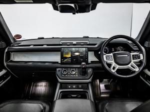 Land Rover Defender 110 D300 X-Dynamic HSE - Image 15