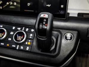 Land Rover Defender 110 D300 X-Dynamic HSE - Image 20