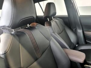 Toyota Corolla Cross 1.8 HEV XS - Image 10