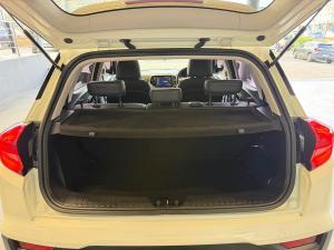 Mahindra XUV300 1.5TD W8 - Image 11