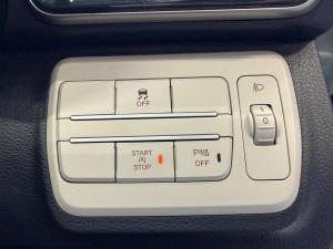 Mahindra XUV300 1.5TD W8 - Image 16
