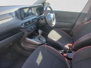 Hyundai Grand i10 1.2 Premium hatch - Image 13