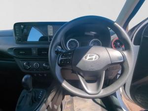 Hyundai Grand i10 1.2 Premium hatch - Image 20