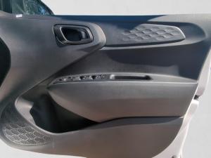 Hyundai Grand i10 1.2 Premium hatch - Image 9
