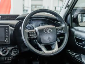 Toyota Hilux 2.4GD-6 double cab 4x4 Raider auto - Image 8