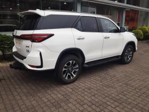 Toyota Fortuner 2.4GD-6 4X4 automatic - Image 2
