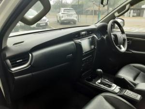 Toyota Fortuner 2.4GD-6 4X4 automatic - Image 7