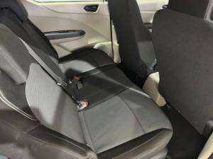 Renault Triber 1.0 Evolution - Image 6