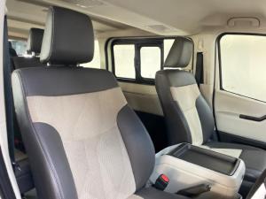 Toyota Quantum 2.8 LWB bus 11-seater GL - Image 8