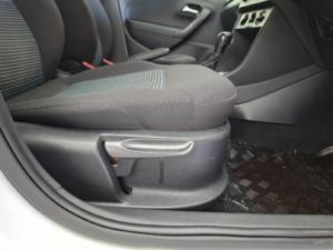 Volkswagen Polo Vivo hatch 1.6 Comfortline auto - Image 12