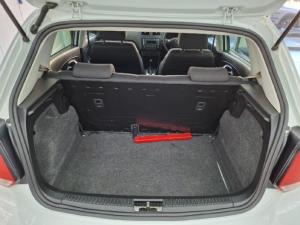 Volkswagen Polo Vivo hatch 1.6 Comfortline auto - Image 7