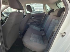 Volkswagen Polo Vivo hatch 1.6 Comfortline auto - Image 8