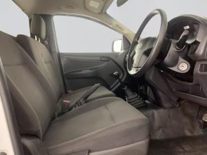 Isuzu D-MAX 250C Fleetside S/C - Image 8