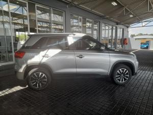 Suzuki Vitara Brezza 1.5 GLX auto - Image 8