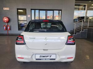 Suzuki Swift 1.2 GLX auto - Image 5