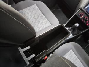 Volkswagen Polo Vivo hatch 1.6 Life - Image 11