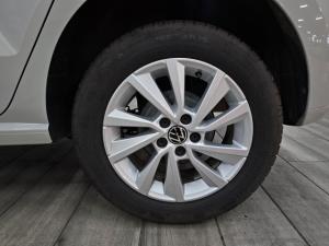 Volkswagen Polo Vivo hatch 1.6 Life - Image 4