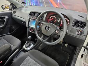 Volkswagen Polo Vivo hatch 1.6 Life - Image 5
