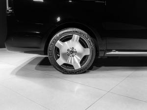 Mercedes-Benz V-Class V300d Exclusive - Image 24