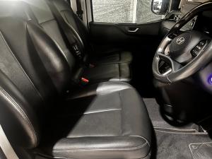 Hyundai Staria 2.2D Executive 9-seater - Image 5