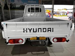 Hyundai H-100 Bakkie 2.6D deck - Image 2