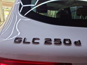 Mercedes-Benz GLC GLC250d 4Matic - Image 15