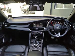 Alfa Romeo Giulia 2.0T Veloce - Image 16