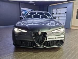 Alfa Romeo Giulia 2.0T Veloce - Image 2