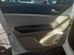 Renault Triber 1.0 Prestige - Image 15
