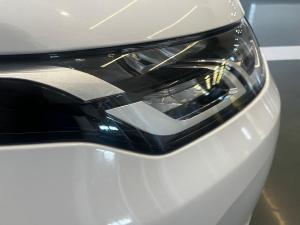 Land Rover Discovery Sport D200 Urban Edition - Image 12