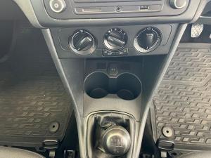 Volkswagen Polo Vivo hatch 1.4 Trendline - Image 13