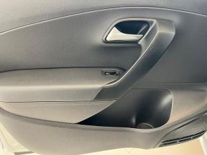 Volkswagen Polo Vivo hatch 1.4 Trendline - Image 17
