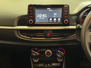 Kia Picanto 1.0 Street auto - Image 13