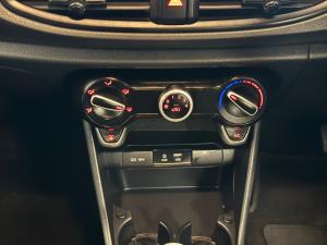Kia Picanto 1.0 Street auto - Image 14