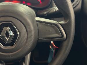 Renault Kwid 1.0 Evolution - Image 10