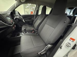 Toyota Vitz 1.0 XR manual - Image 7