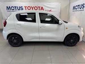Toyota Vitz 1.0 XR manual - Image 3