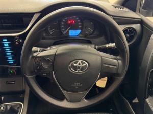 Toyota Corolla Quest 1.8 Plus manual - Image 8