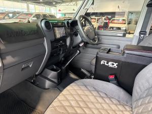 Toyota Land Cruiser 79 4.0 V6 double cab - Image 7