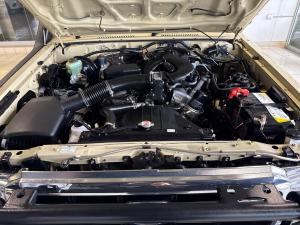 Toyota Land Cruiser 79 4.0 V6 double cab - Image 14