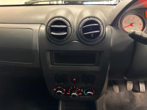Nissan NP200 1.6i safety pack (aircon) - Image 11