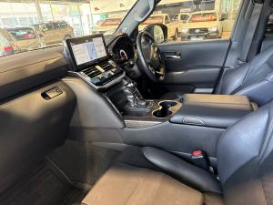 Toyota Land Cruiser 300 3.5T ZX - Image 7