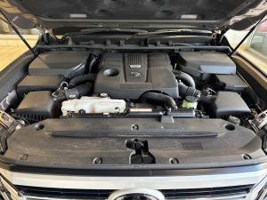 Toyota Land Cruiser 300 3.5T ZX - Image 17