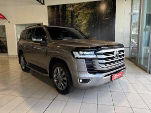 Toyota Land Cruiser 300 3.5T ZX - Image 1