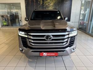 Toyota Land Cruiser 300 3.5T ZX - Image 4